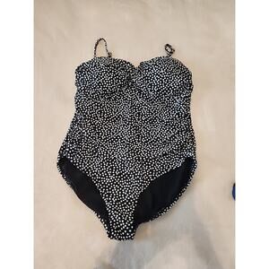 Size XL Catalina Women's Flattering Black And White‎ Polka Dot 1 Piece Swimsuit
